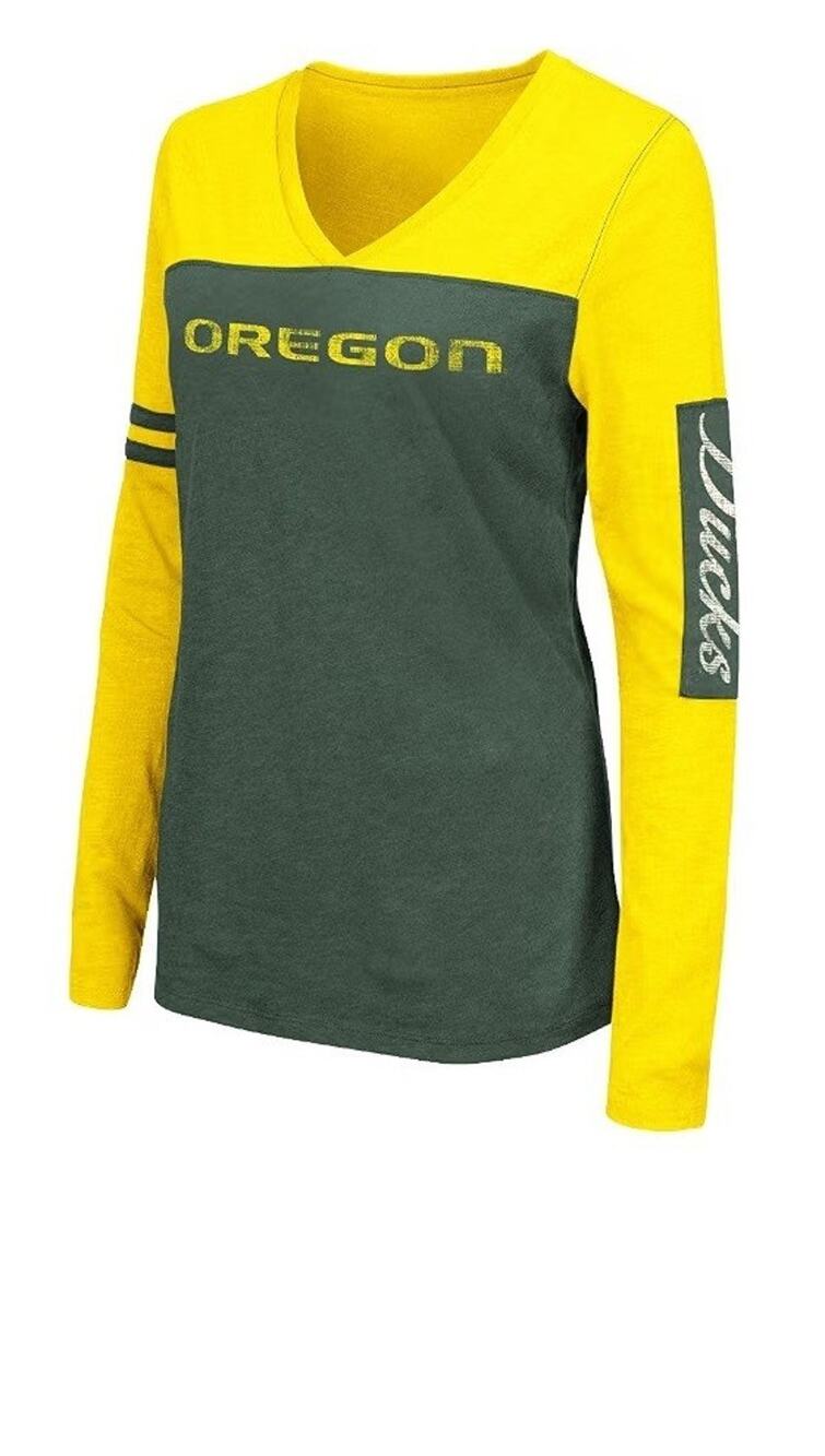 Colosseum Oregon Ducks Women's Whatevs Long Sleeve V-Neck T-Shirt - S